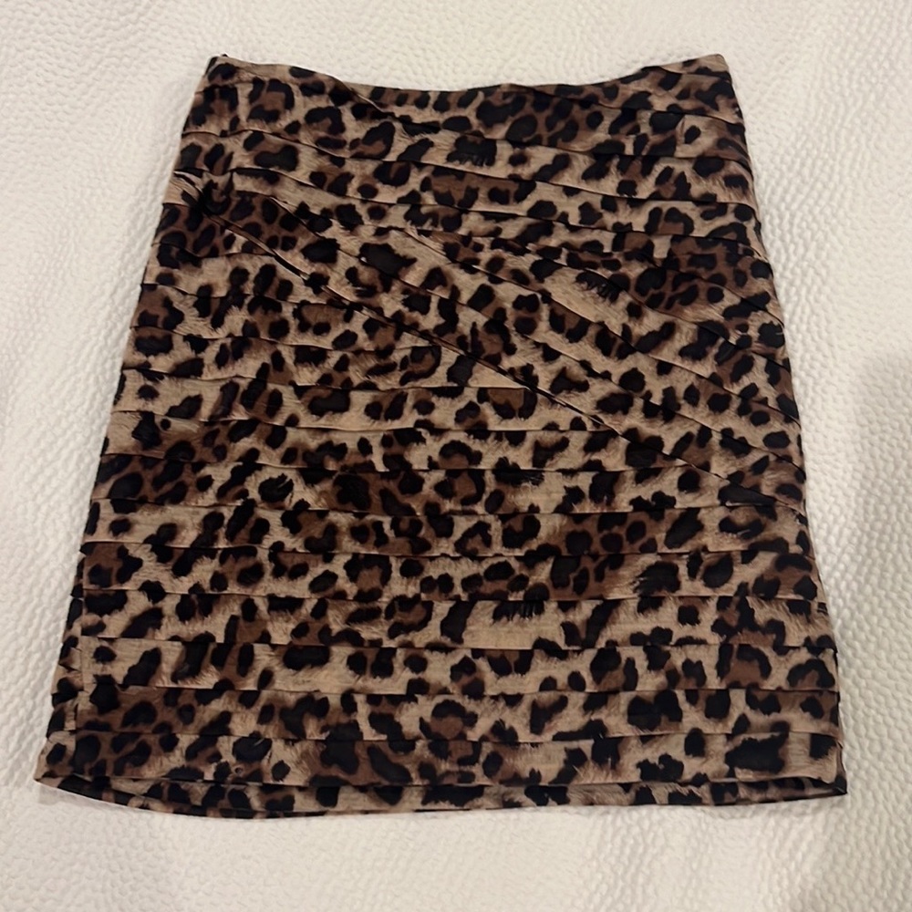 Leopard Print Rushing Mini Skirt - Picture 6 of 6